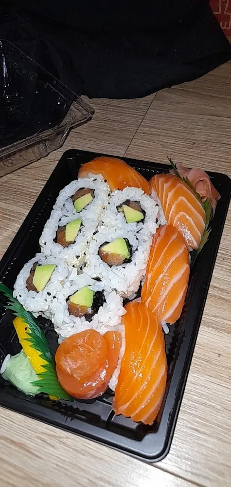 Sushi Maki Saumon Avocat
